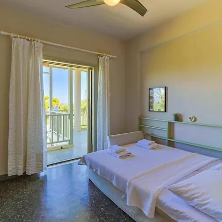 Country House By The Sea בית נופש *