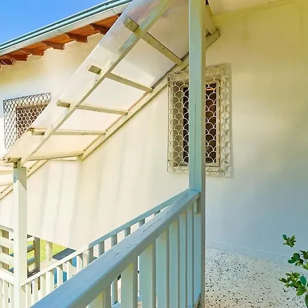 Country House By The Sea בית נופש