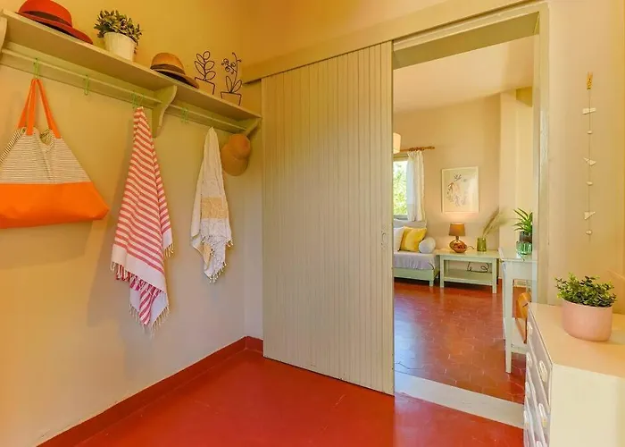 The Bright House By The Sea *