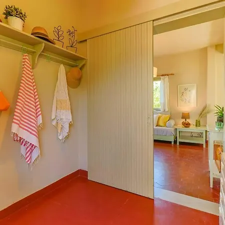 The Bright House By The Sea *