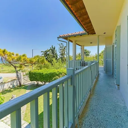 別荘 The Bright House By The Sea