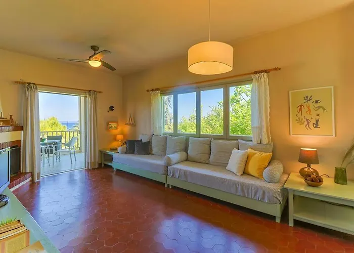 The Bright House By The Sea Áfitos